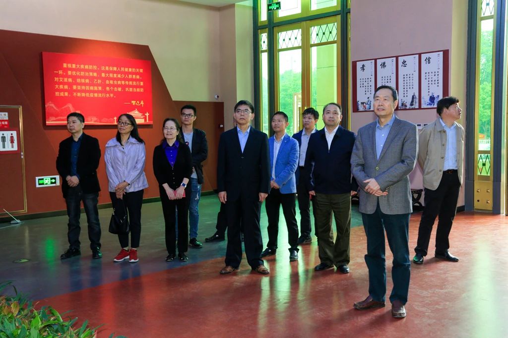 省卫健委党组成员、一级巡视员曾传美一行来中国血防纪念馆调研血防工作