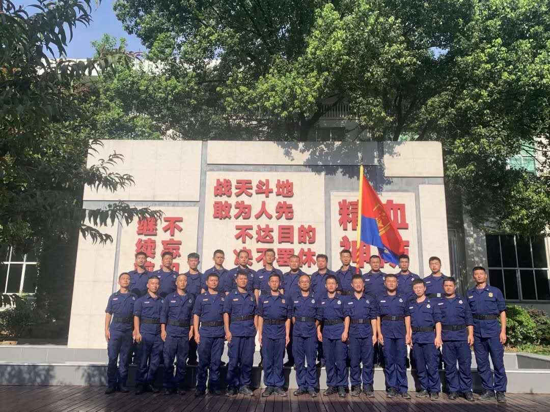 鹰潭市消防救援支队来中国血防纪念馆参观学习